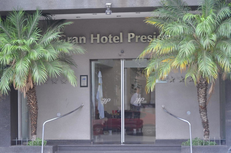 Gran Hotel Presidente, Salta, Argentina