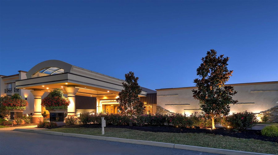 Eden Resort and Suites, BW Premier Collection, Lancaster, United States