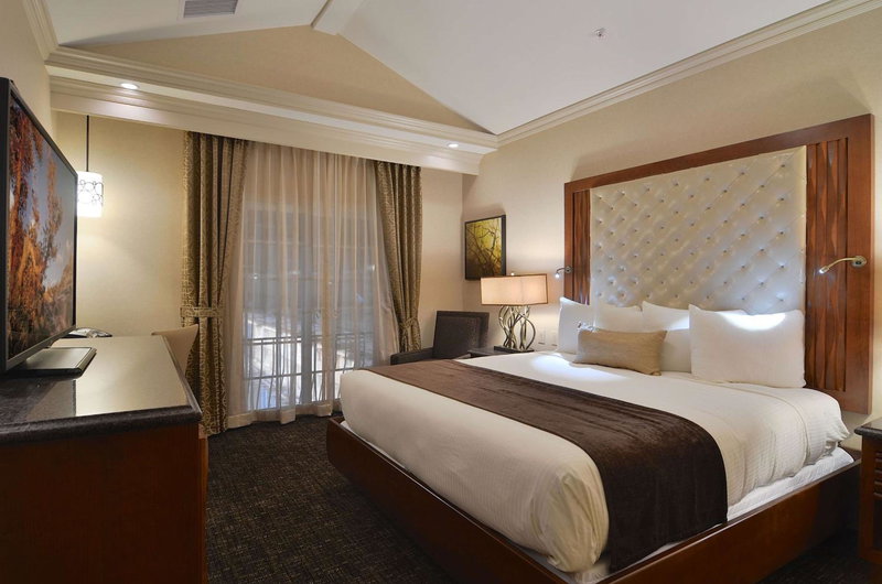 Eden Resort and Suites, BW Premier Collection, Lancaster, United States