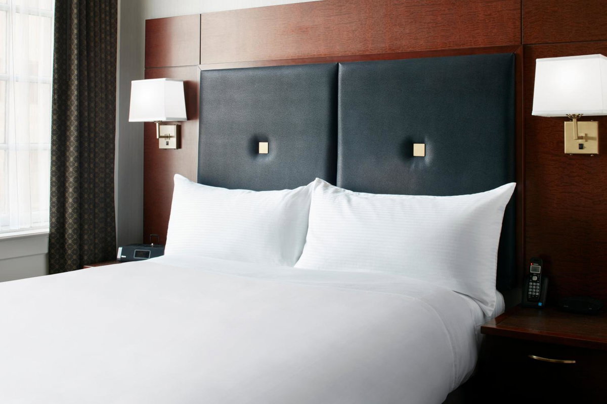 Club Quarters Hotel Downtown, Houston, United States