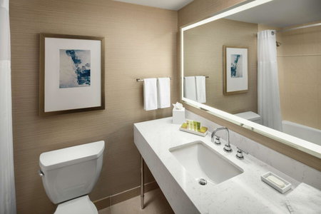 Hilton Boston Logan Airport, Chelsea, Соединённые Штаты
