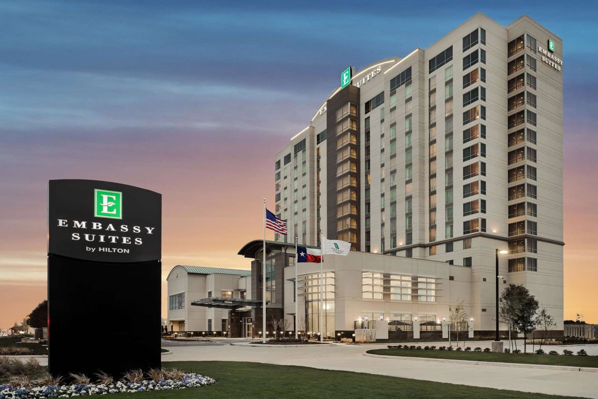 Hotel · Embassy Suites by Hilton Houston West - Katy, Mission Bend