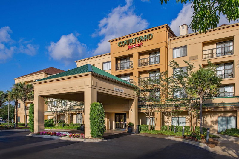 Courtyard by Marriott North Charleston Airport Coliseum, North Charleston, United States