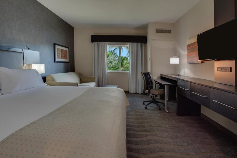 Holiday Inn Express & Suites Naples Downtown - 5th Avenue by IHG, Naples, Estados Unidos
