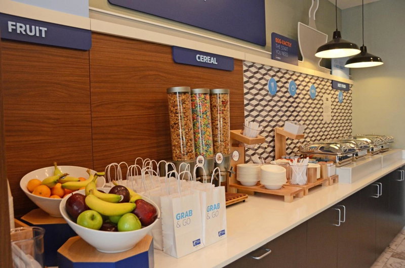 Holiday Inn Express & Suites Franklin - Berry Farms by IHG, Franklin, Vereinigte Staaten