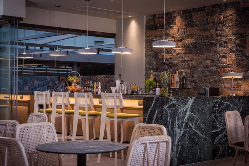 Petousis Hotel & Suites, Irakleion, Greece