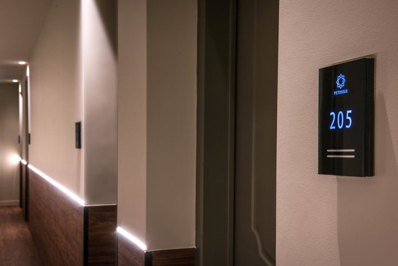 Petousis Hotel & Suites, Irakleion, Greece