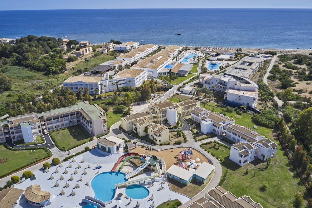 Hotel · Sandy Beach Resort, Corfu