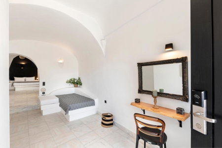 Pearl of Caldera Oia - Boutique Hotel by Pearl Hotel Collection, Oia, Greece