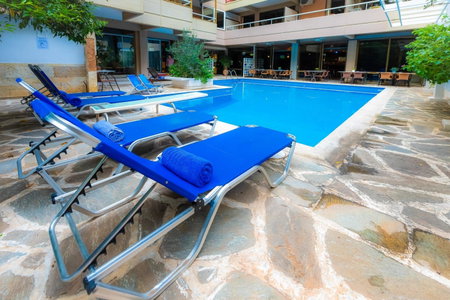 Apollonia Hotel Apartments, Vari, Greece