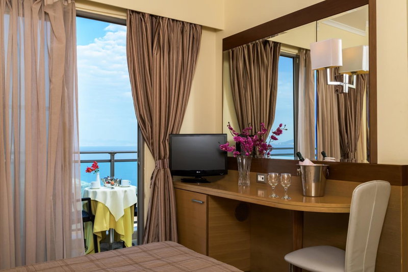 Manousos City Hotel, Rodos, Греция