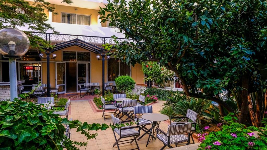 Hotel · Achillion Palace Hotel Rethymno City Center, Rethymno