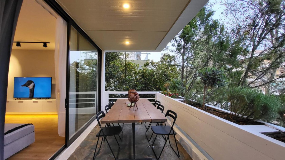 Hotel · Vivo Apartments, Khalandrion