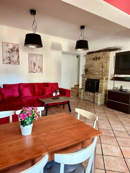 Mc Queen Rooms & Apartments, Athens, Греция