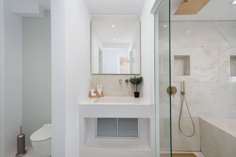 Cycladic Suites & Spa, Fira, Greece