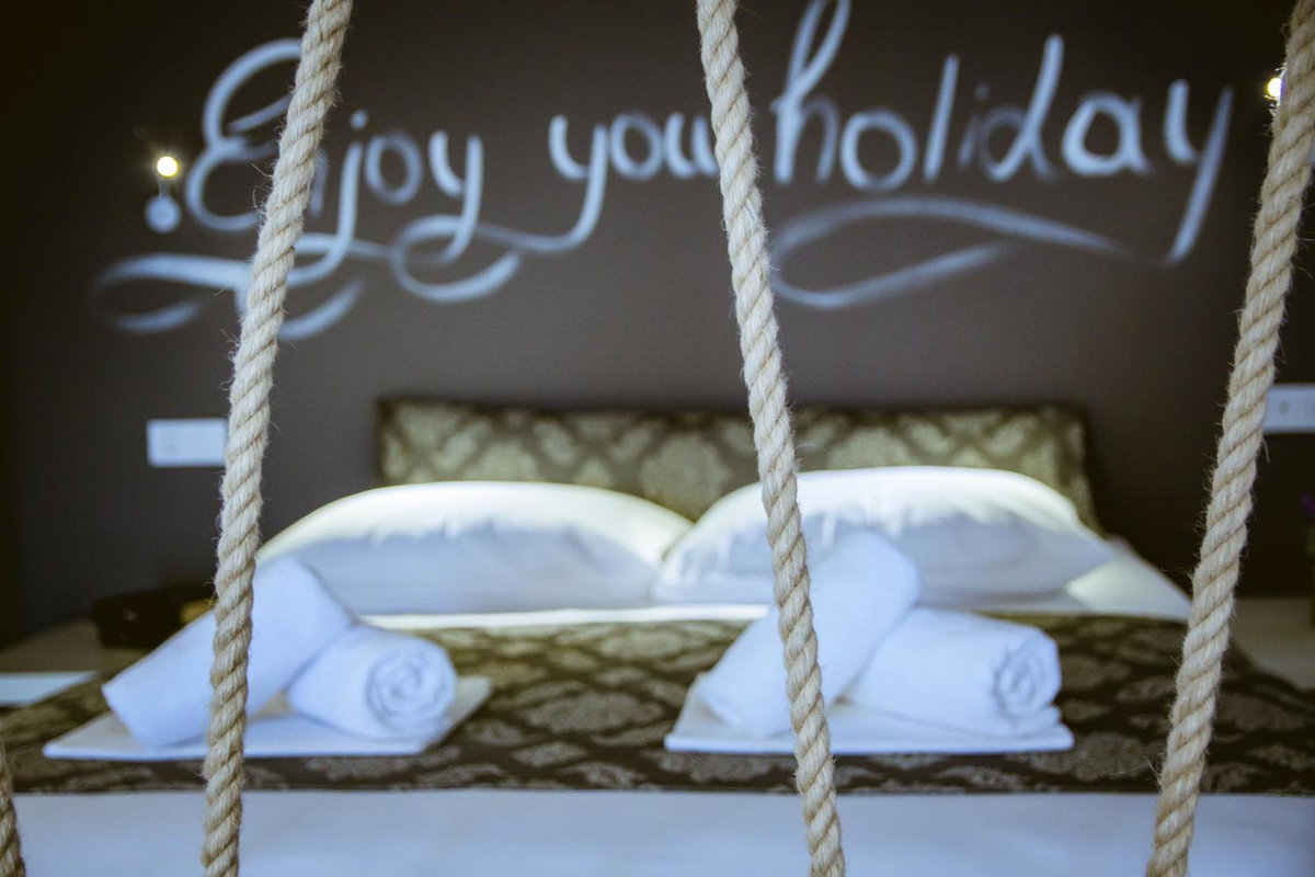 Gregory Comfort Hotel, Greece