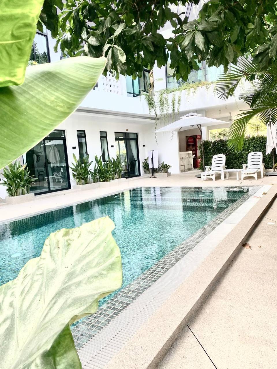 Raing Phnom Bungalow, Camboya