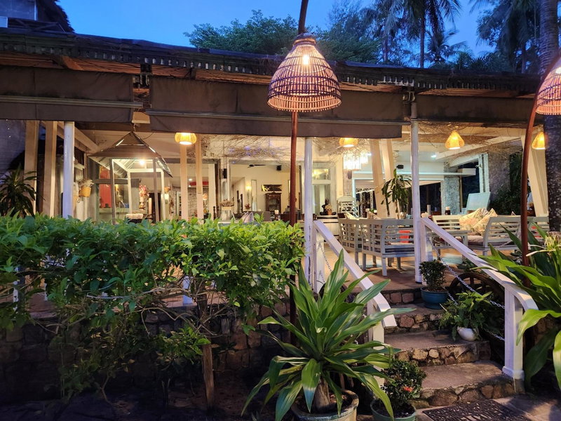 Nataya Round House Coral Bay Resort, Kampot, Cambodia