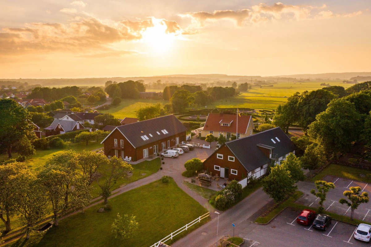 Halmstad Gårdshotell, Швеция