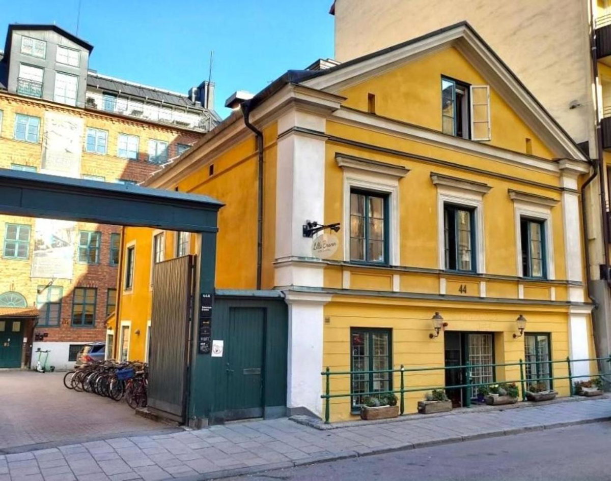 Lilla Brunn, Sweden