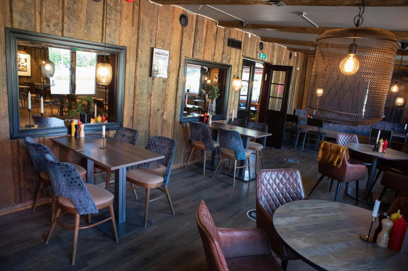 Gylle Hotell & Restaurang Brödernas, Borlaenge, Швеция