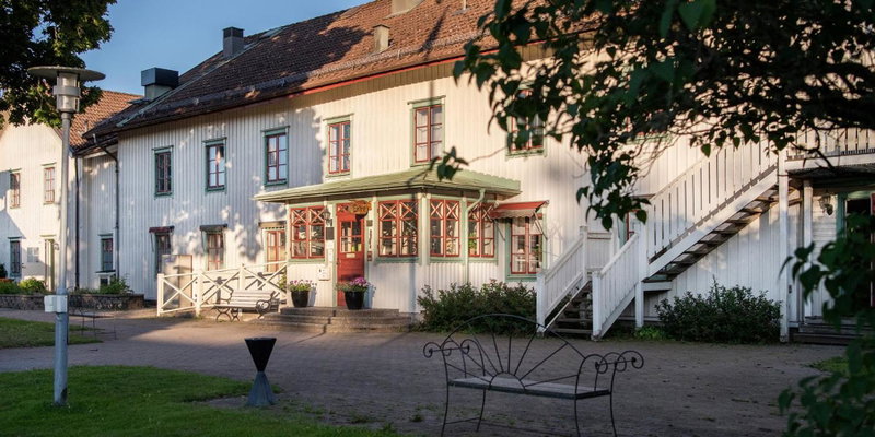 Två Skyttlar, Kinna, Sweden
