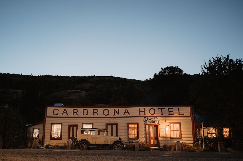 Отель · Cardrona Hotel, Cardrona