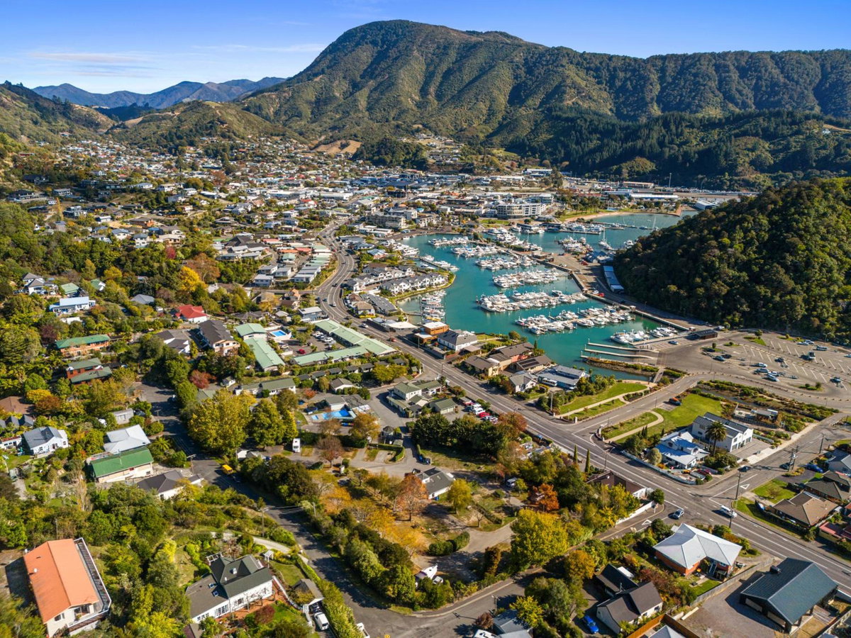 Hotel · Tasman Holiday Parks Picton, Picton