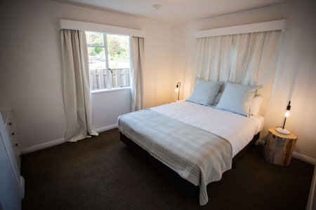 1 - Delightfully fresh, private home close to town, Wanaka, Новая Зеландия