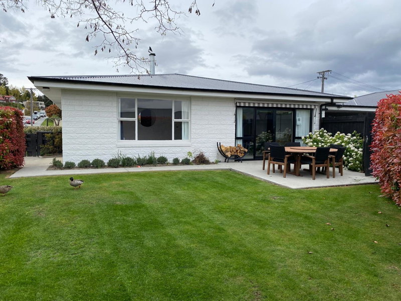 1 - Delightfully fresh, private home close to town, Wanaka, Новая Зеландия
