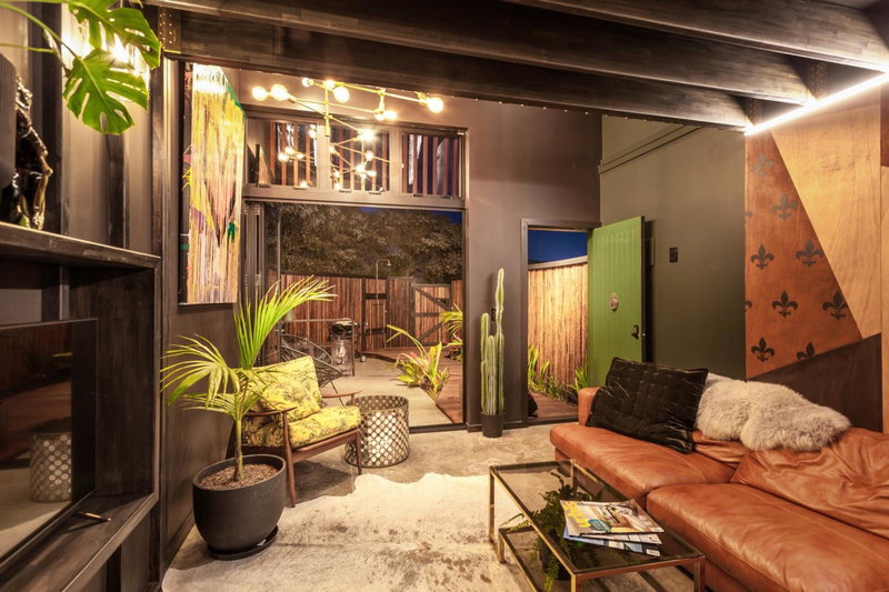 The Barn, designers dream beach hideaway, Waihi Beach, Neuseeland