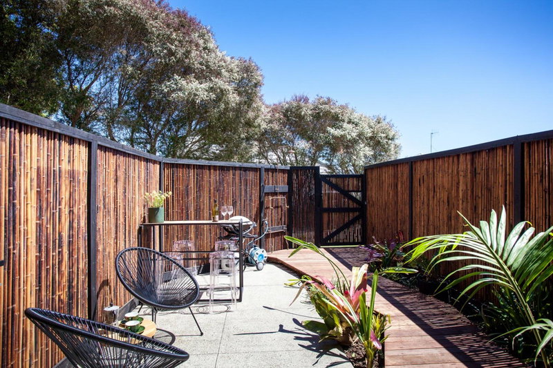 The Barn, designers dream beach hideaway, Waihi Beach, Neuseeland