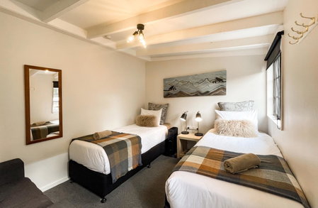 Kinloch Wilderness Retreat, Glenorchy, New Zealand