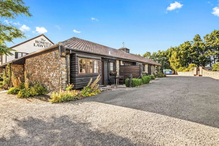 The Honest Lawyer, an Ascend Collection Hotel, Stoke, New Zealand