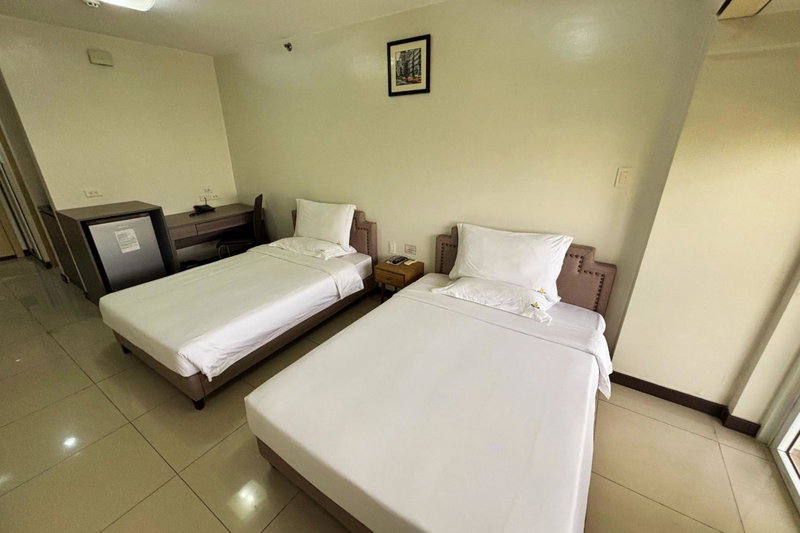 Extremeli Suites, Baclaran, Philippines