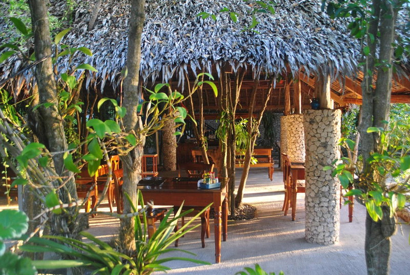 Lenisia Corporate Guest House, Moalboal, Philippines