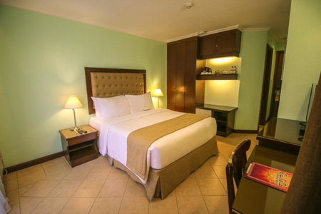 Royal Bellagio Hotel, Bel Air, Филиппины