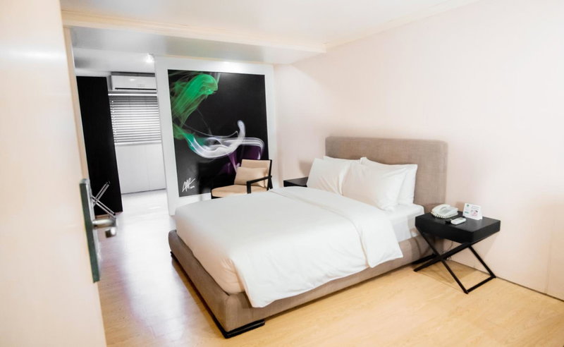 Green Sun Hotel, Makati City, Philippines