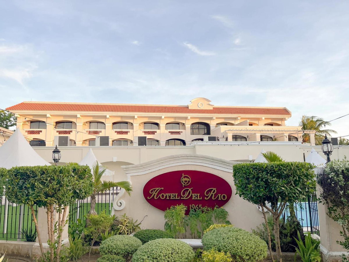 Hotel Del Rio, Philippines