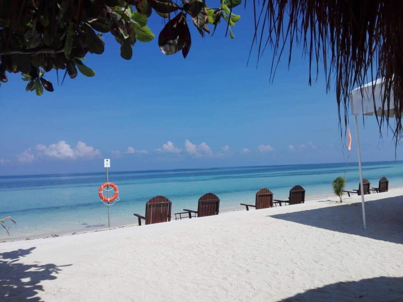 Aquamare Beach Camp Resort, Siquijor, Filipinas