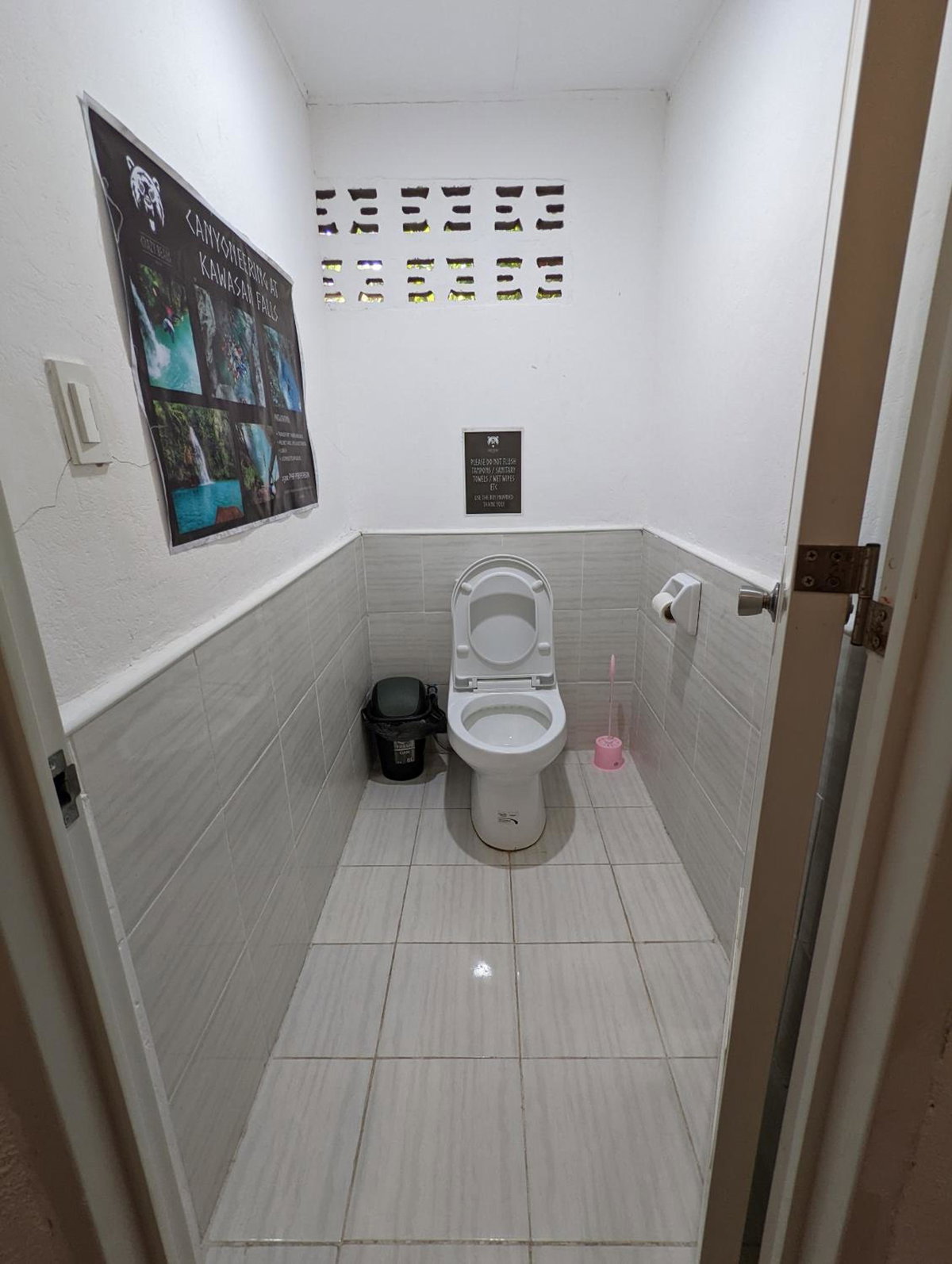 Crazy Bears Hostel, Philippines