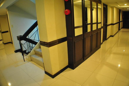 Fersal Hotel Neptune Makati, Bel Air, Philippines