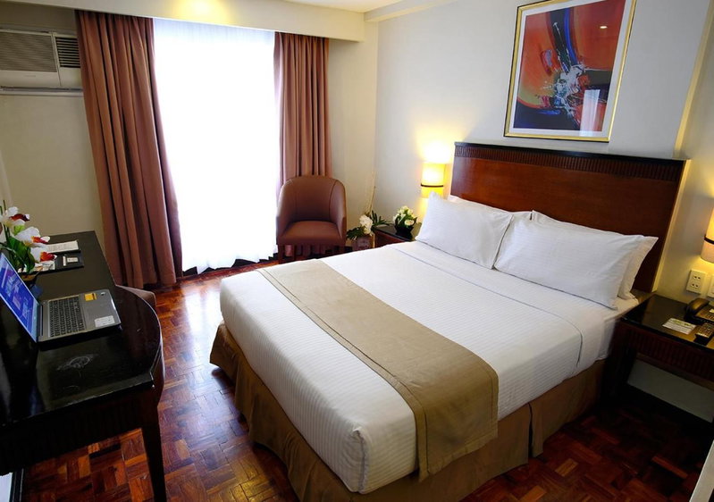 Fersal Hotel Neptune Makati, Bel Air, Philippines