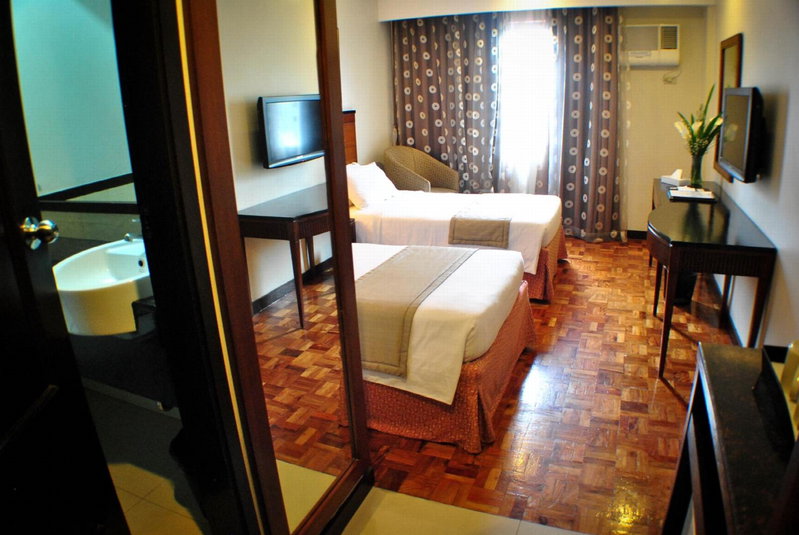 Fersal Hotel Neptune Makati, Bel Air, Philippines
