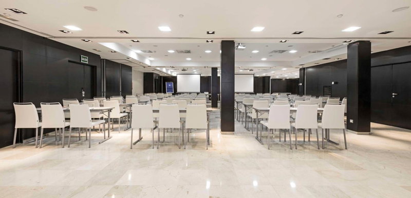 DoubleTree by Hilton Madrid Principe de Vergara, Salamanca, Spain