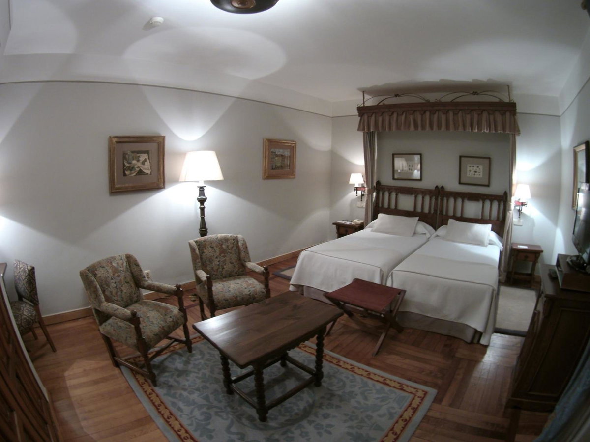 Parador de Santiago - Hostal Reis Catolicos, Spain