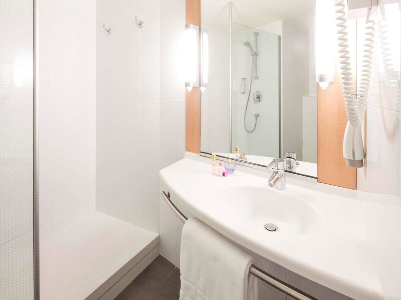 Ibis Barcelona Santa Coloma, Santa Coloma de Gramenet, Испания