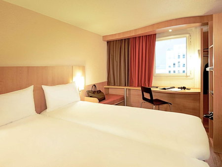 Ibis Barcelona Santa Coloma, Santa Coloma de Gramenet, Испания