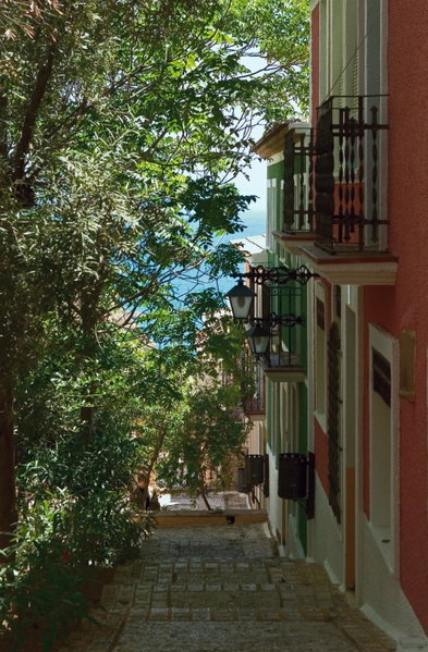 Occidental Pueblo Acantilado, El Campello, Spain