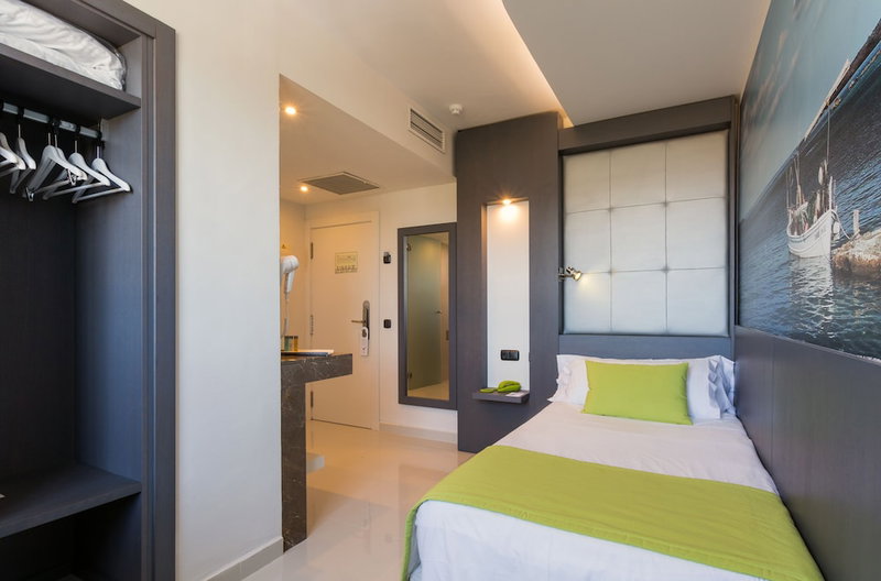 The Ibiza Twiins Hotel, Ibiza, España